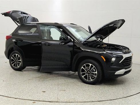 New 2026 Chevrolet TrailBlazer LT w/ Convenience Package AWD/4WD image 9