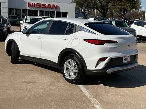 Used 2025 Buick Envista Preferred image 7