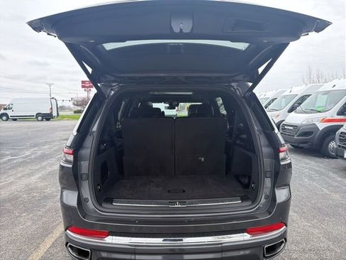 Used 2022 Jeep Grand Cherokee L Overland w/ Luxury Tech Group IV AWD/4WD image 21