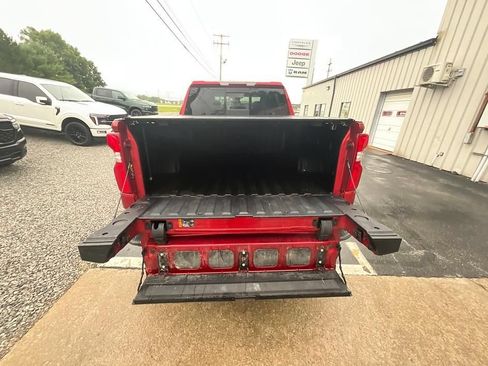 Used 2024 Chevrolet Silverado 1500 LT Trail Boss w/ Convenience Package II AWD/4WD image 10
