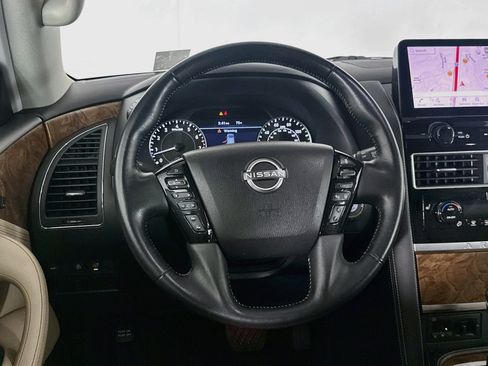 Used 2024 Nissan Armada SL w/ Captain's Chairs Package AWD/4WD image 18