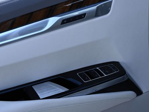 Used 2025 Cadillac Escalade Sport Platinum w/ LPO, Floor Liner Package image 31