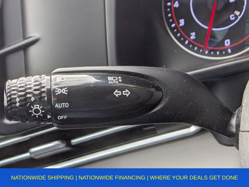 Used 2022 Hyundai Elantra SEL image 34