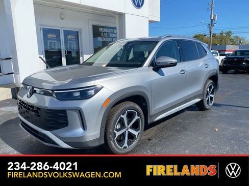 New 2025 Volkswagen Tiguan SE image 6