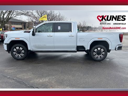 New 2026 GMC Sierra 3500 Denali w/ Denali Reserve Package image 10