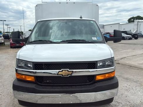 New 2025 Chevrolet Express 3500 w/ Power Convenience Package RWD image 3