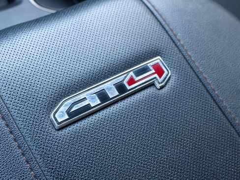 Used 2025 GMC Sierra 2500 AT4 AWD/4WD image 24