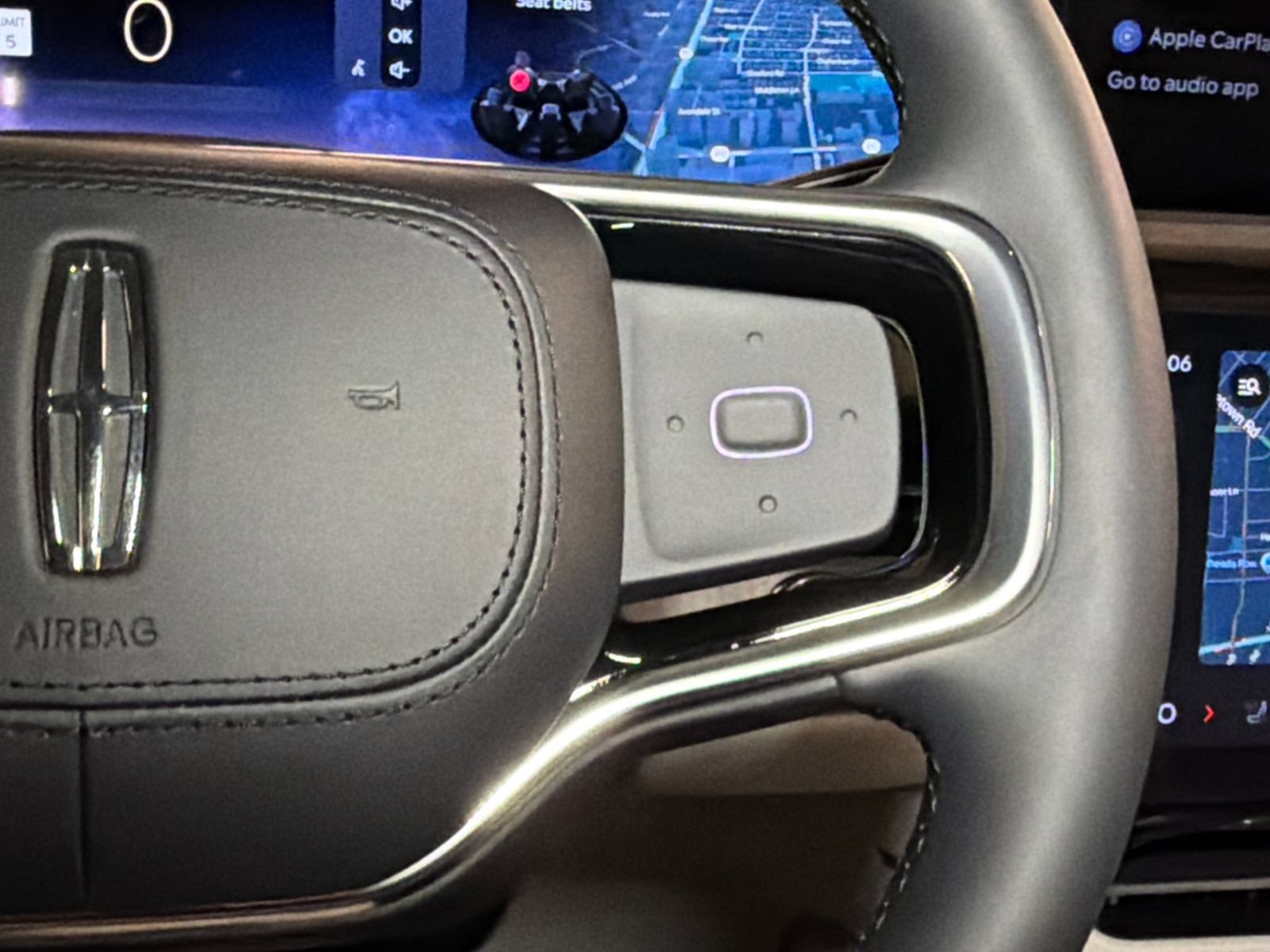 New 2026 Lincoln Nautilus Premier AWD/4WD image 21
