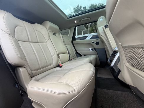 Used 2015 Land Rover Range Rover Sport HSE AWD/4WD image 32