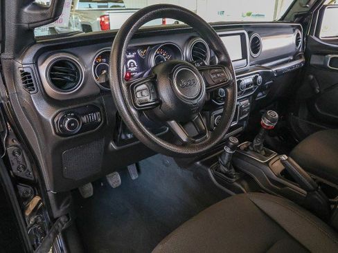 Used 2022 Jeep Wrangler Unlimited Sport AWD/4WD image 11
