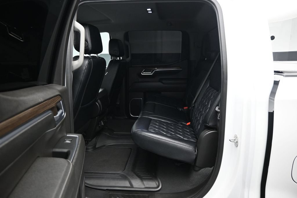 Used 2023 Chevrolet Silverado 1500 LT RWD image 19