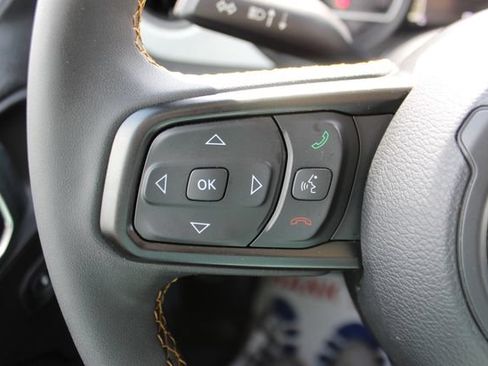 Used 2024 Jeep Wrangler Unlimited Sport AWD/4WD image 12