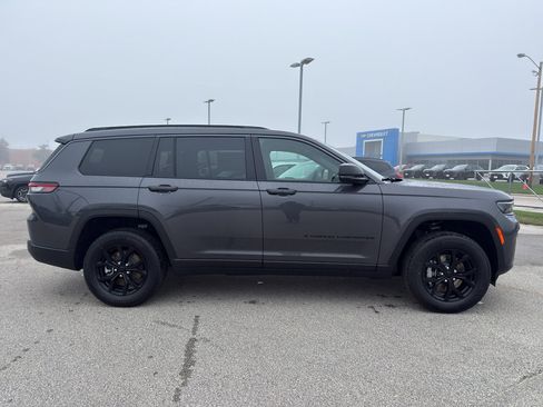 New 2026 Jeep Grand Cherokee L 4WD image 4
