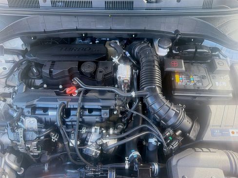 Used 2023 Hyundai Kona Limited image 33