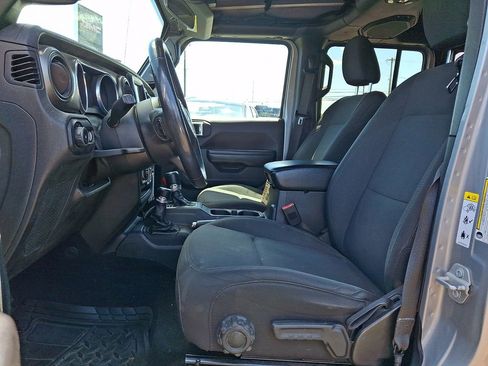 Used 2018 Jeep Wrangler Unlimited Sport S AWD/4WD image 8