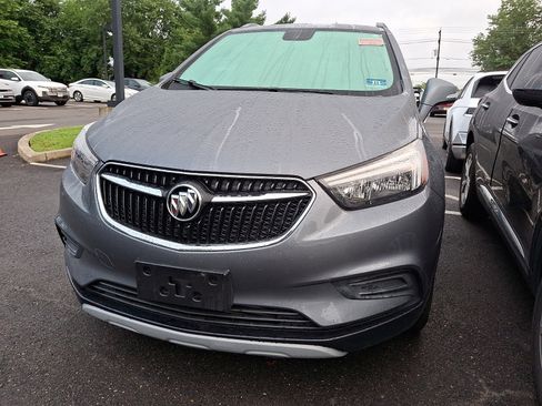 Used 2019 Buick Encore Preferred AWD/4WD image 2