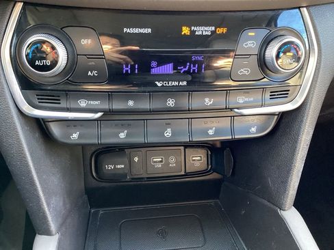 Used 2019 Hyundai Santa Fe AWD image 22