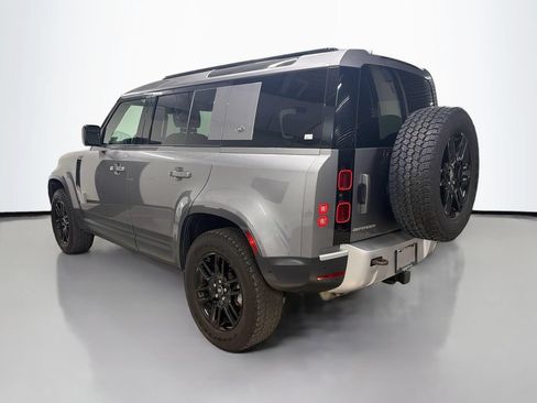 Used 2023 Land Rover Defender 110 AWD/4WD image 3