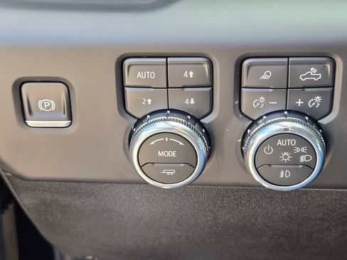 New 2026 GMC Sierra 2500 AT4X w/ AT4X AEV Edition AWD/4WD image 30