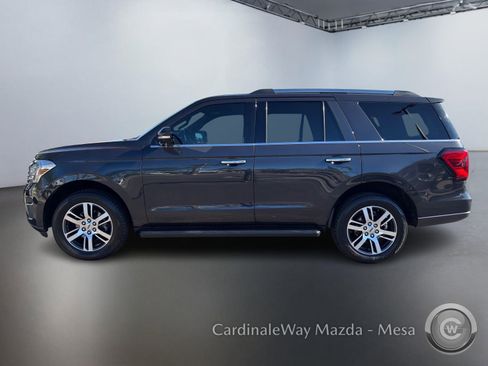 Used 2024 Ford Expedition Limited image 7
