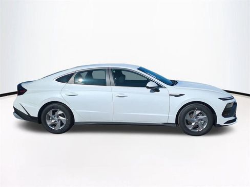 New 2026 Hyundai Sonata SE image 4