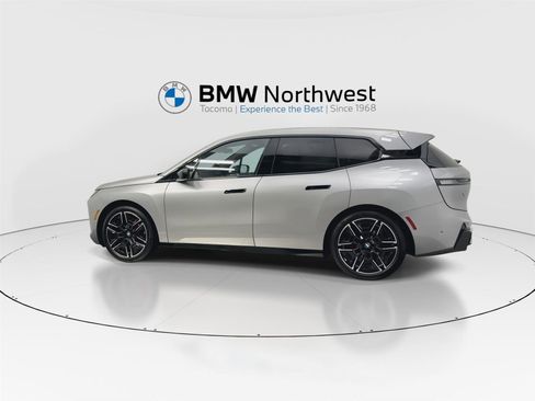 New 2026 BMW iX M70 image 11