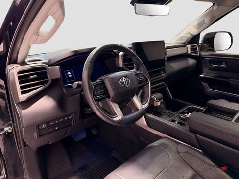 Used 2024 Toyota Tundra Limited AWD/4WD image 9