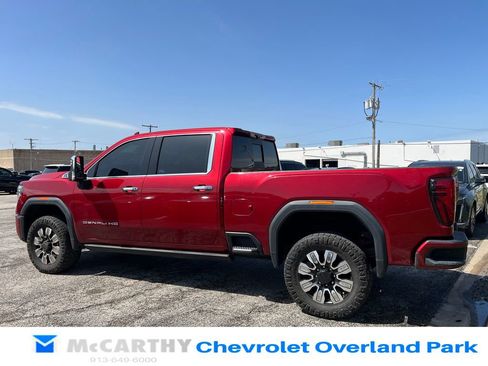 Used 2024 GMC Sierra 2500 Denali w/ Denali Reserve Package AWD/4WD image 4