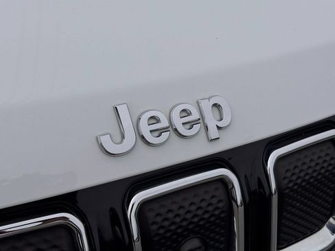 Used 2022 Jeep Compass Limited w/ Elite Group AWD/4WD image 7