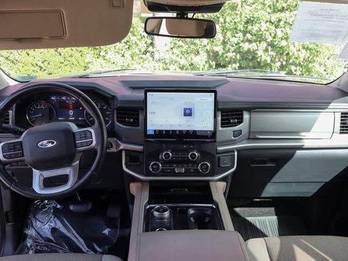 Used 2022 Ford Expedition XLT AWD/4WD image 27