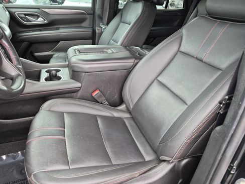 Used 2022 Chevrolet Tahoe RST w/ Luxury Package AWD/4WD image 17
