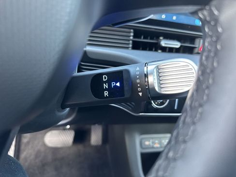 Used 2025 Hyundai Ioniq 5 SEL AWD/4WD image 23