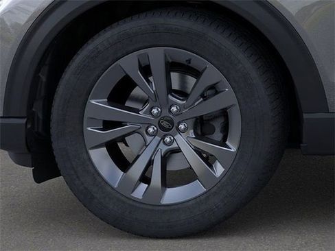 New 2026 Ford Explorer Active w/ Active Comfort Package image 19