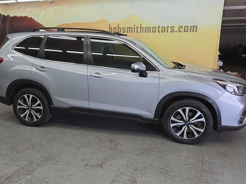 Used 2019 Subaru Forester Limited w/ Popular Package #3 image 22