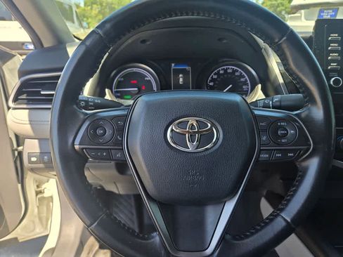 Used 2021 Toyota Camry SE FWD image 22