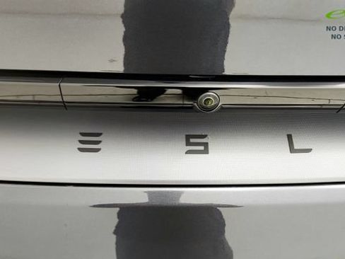 Used 2026 Tesla Model Y AWD image 31