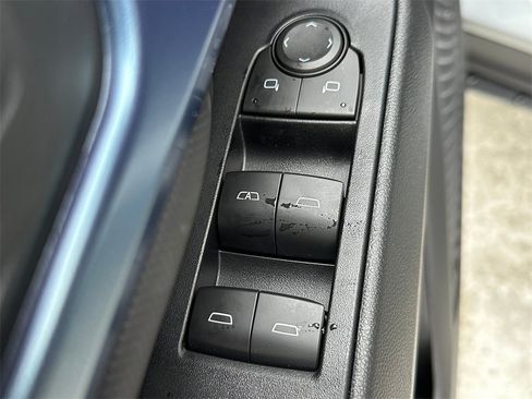 New 2026 Chevrolet Equinox EV LT image 21