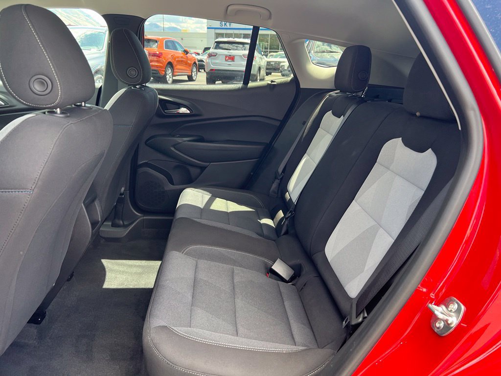 Certified 2026 Chevrolet Trax LS FWD image 28