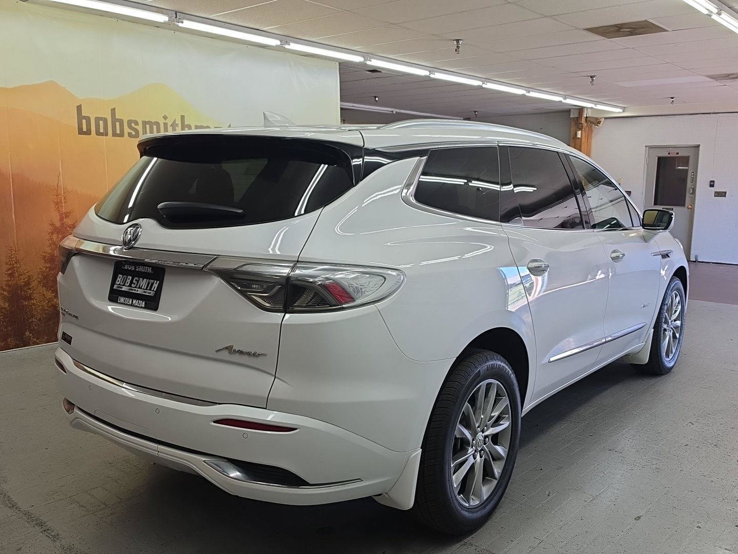 Used 2023 Buick Enclave Avenir w/ LPO, Floor Liner Package AWD/4WD image 7