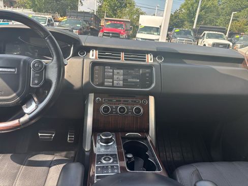 Used 2015 Land Rover Range Rover Supercharged AWD/4WD image 22