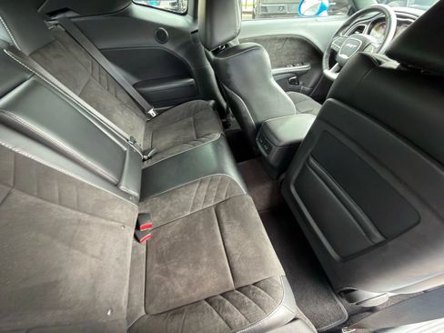 Used 2015 Dodge Challenger SRT Hellcat image 6