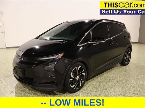 Used 2022 Chevrolet Bolt LT w/ Infotainment Package image 3