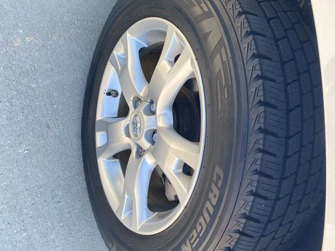 Used 2010 Toyota RAV4 4WD V6 image 9