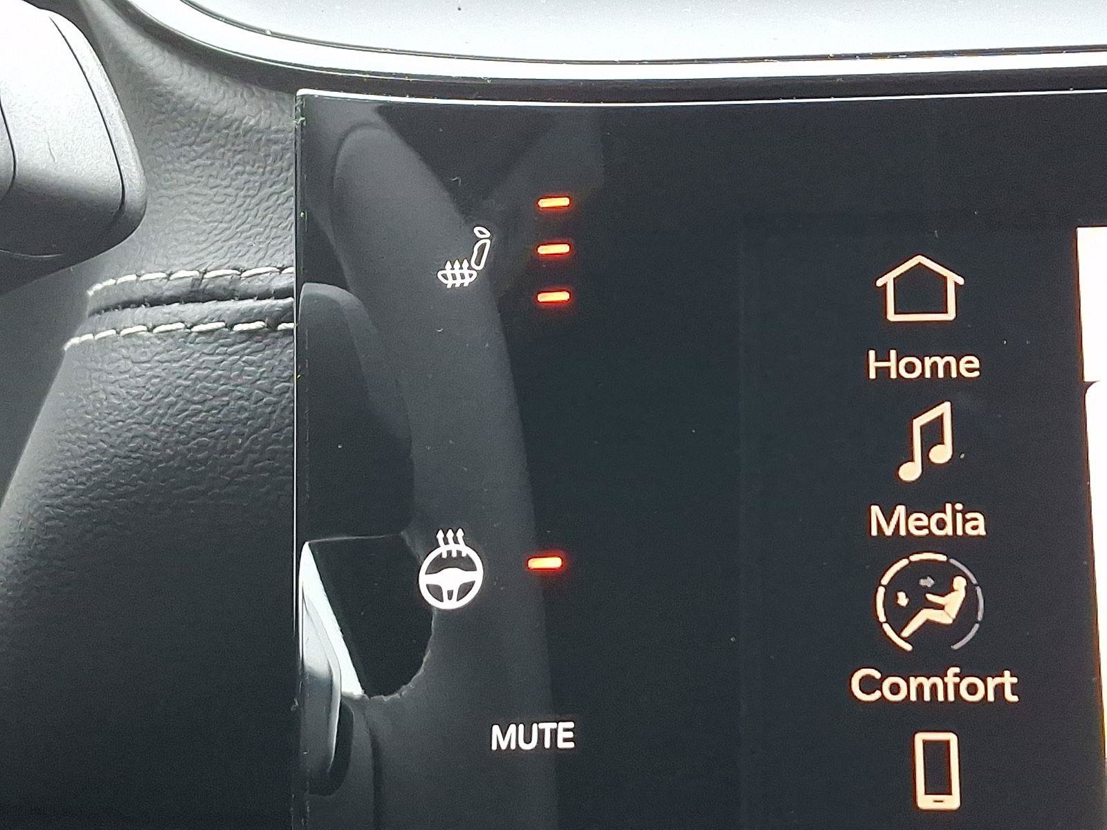 New 2026 Jeep Grand Cherokee Altitude AWD/4WD image 17