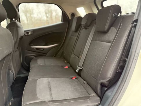 Used 2020 Ford EcoSport SE image 12