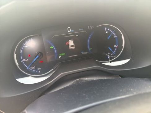 Used 2021 Toyota RAV4 XSE image 8