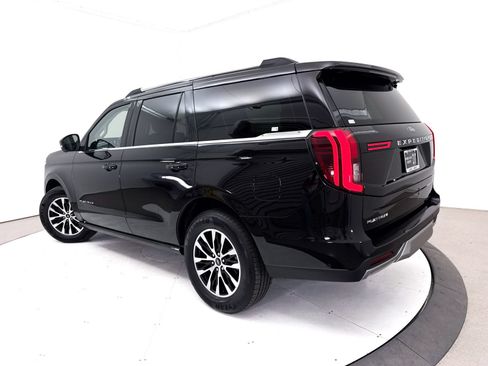 Used 2025 Ford Expedition Platinum AWD/4WD image 3