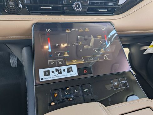 Used 2026 INFINITI QX80 Luxe RWD image 18