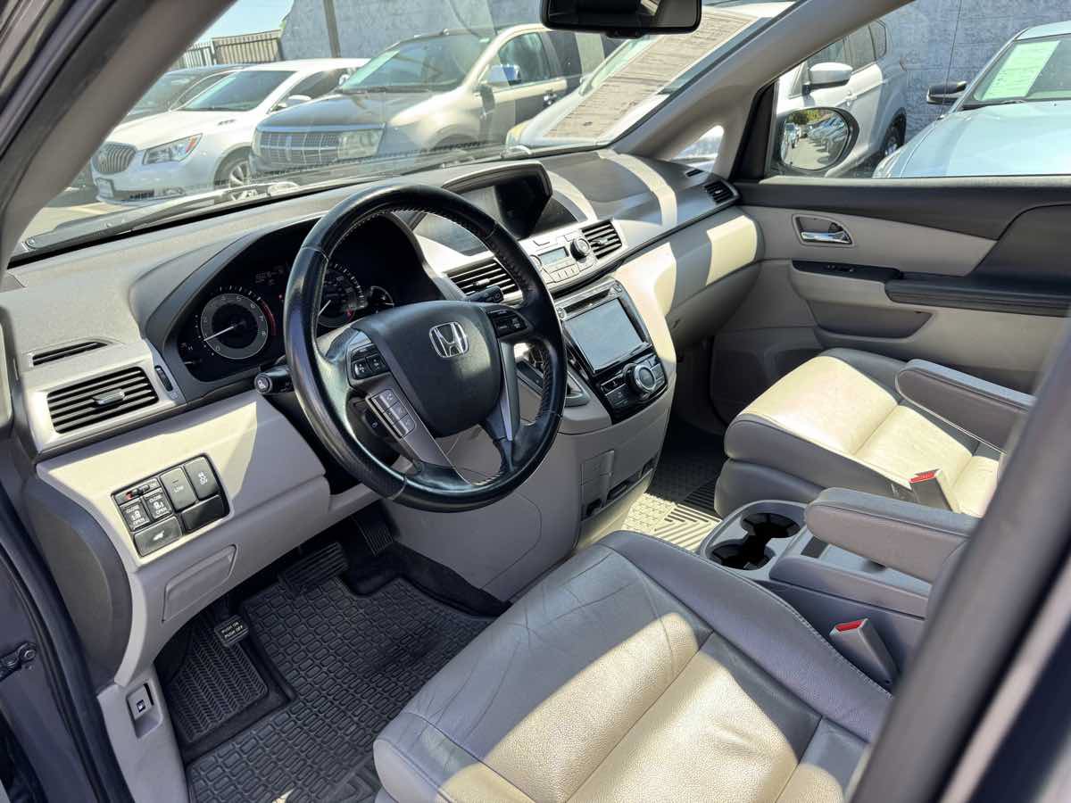 Used 2014 Honda Odyssey EX-L image 38
