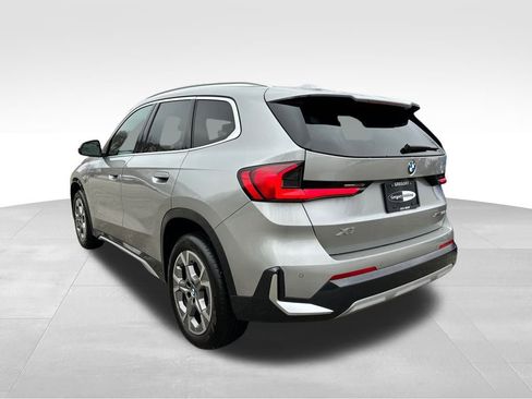 Used 2025 BMW X1 xDrive28i image 9